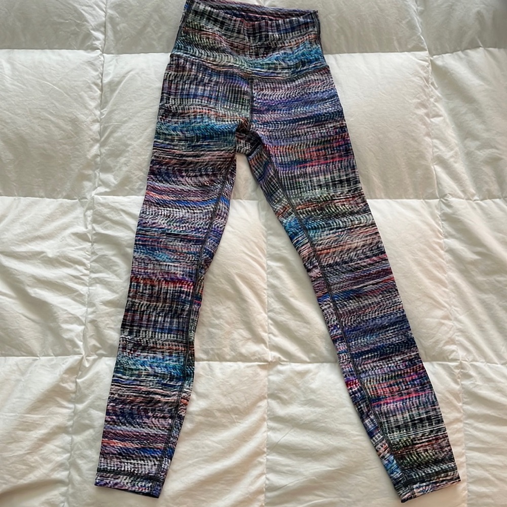 Lululemon Women’s size 2 multicolored leggings